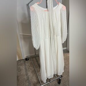 Elegant White Textured Women's Dress